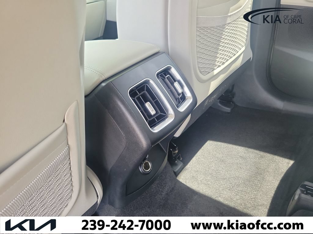Certified 2026 Kia Sorento EX FWD image 18