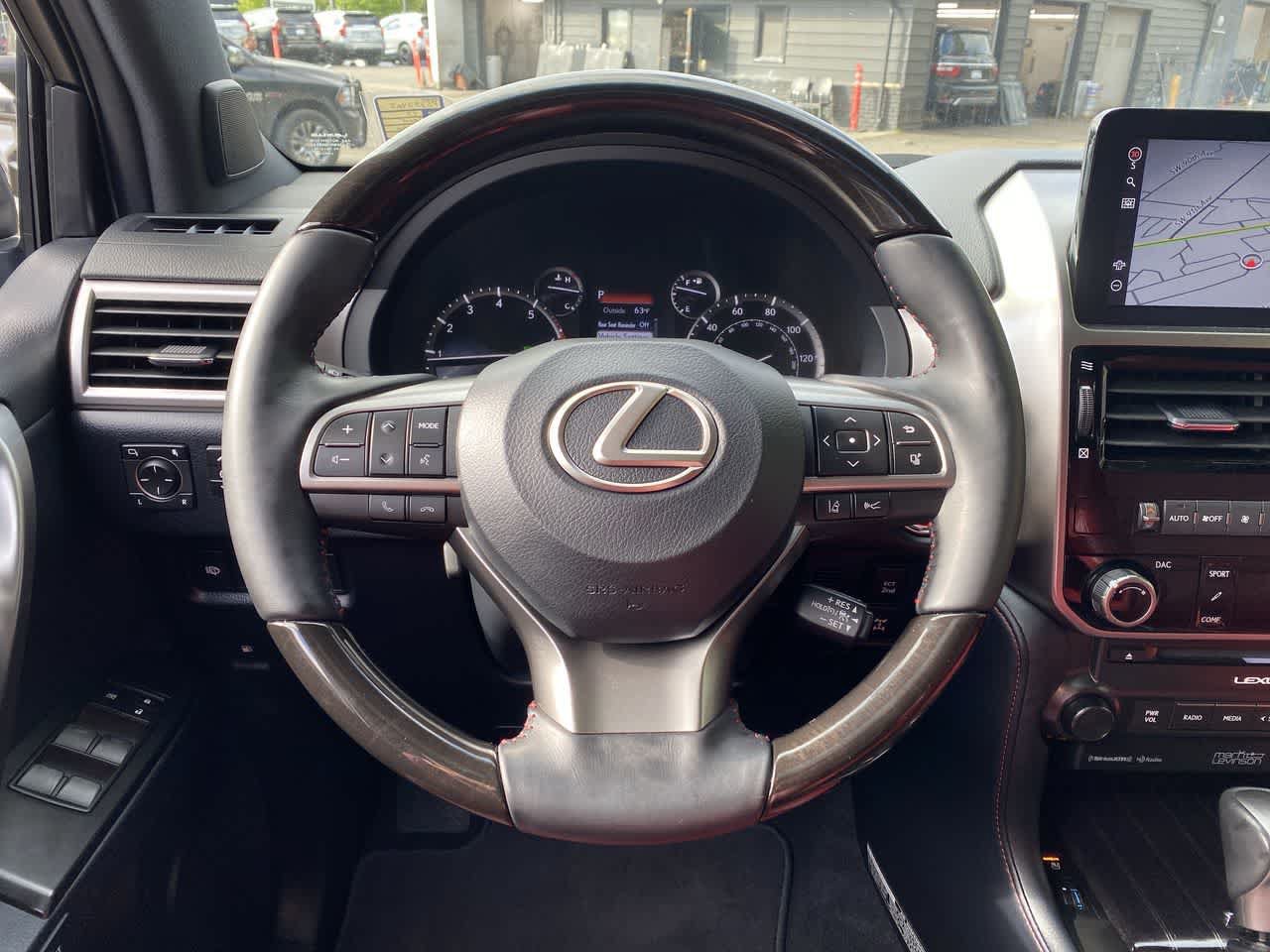Used 2023 Lexus GX 460 Luxury w/ Sport Design Package AWD/4WD image 20