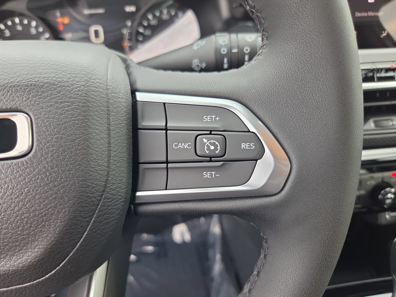 New 2026 Jeep Compass Latitude AWD/4WD image 29
