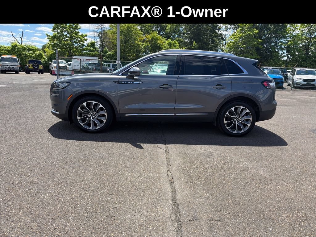 Certified 2023 Lincoln Nautilus Reserve w/ Luxury Package AWD/4WD image 2
