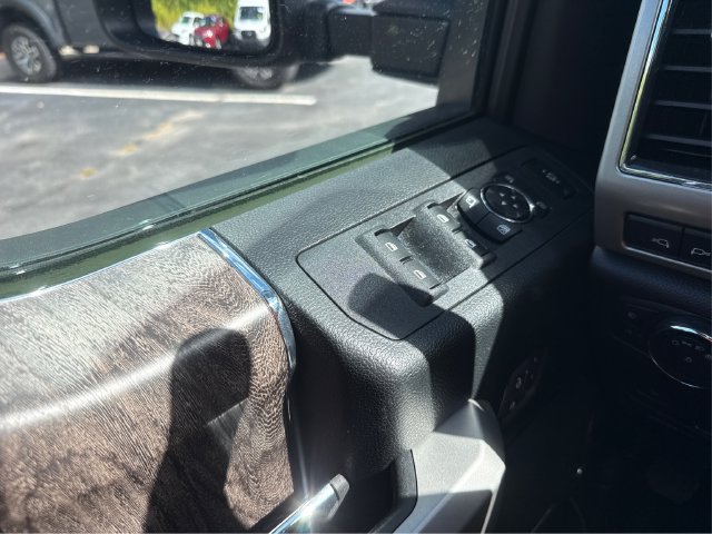 Certified 2019 Ford F250 Lariat w/ Lariat Ultimate Package AWD/4WD image 31