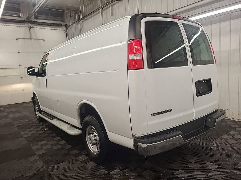 Used 2024 Chevrolet Express 2500 w/ Driver Convenience Package image 15
