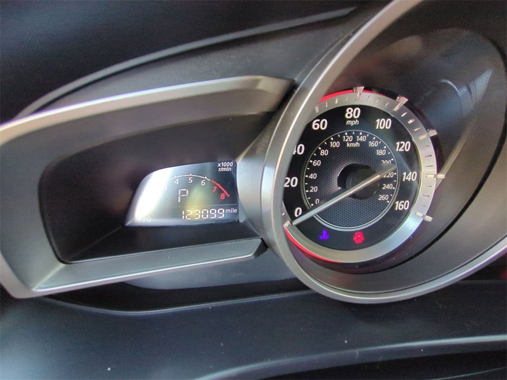 Used 2015 MAZDA MAZDA3 i Touring w/ Technology Package image 12