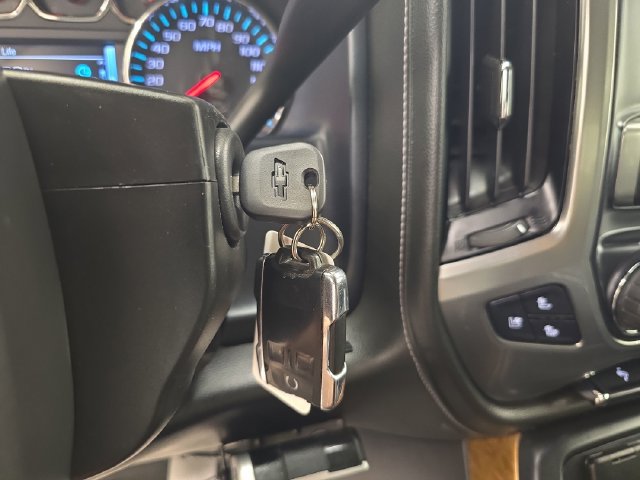 Used 2018 Chevrolet Silverado 1500 LTZ w/ Sport Package AWD/4WD image 30
