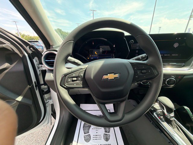 New 2026 Chevrolet Trax LT FWD image 36