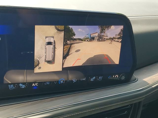 New 2026 Chevrolet Suburban Premier RWD image 10