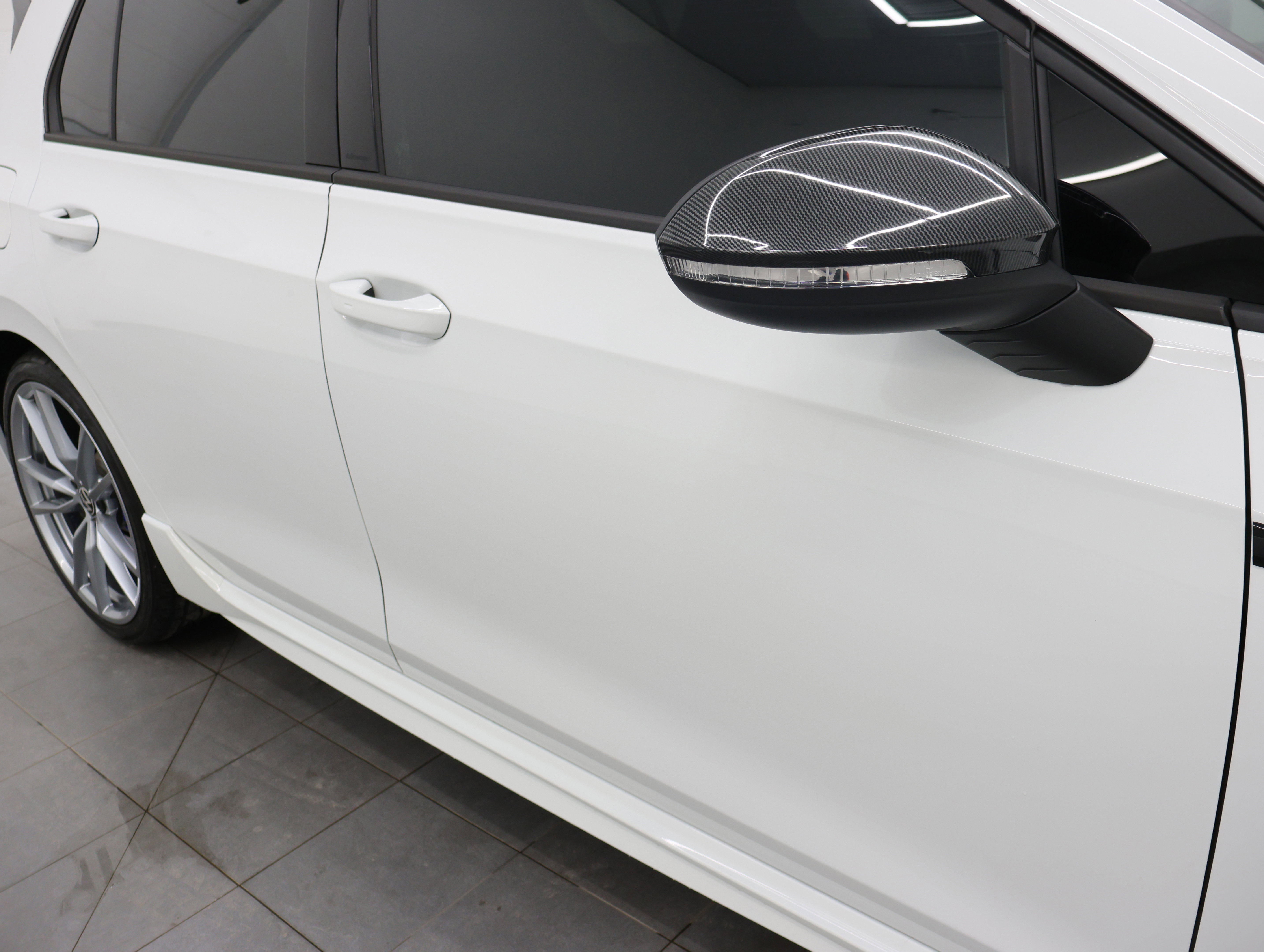 Used 2024 Volkswagen Golf R image 22