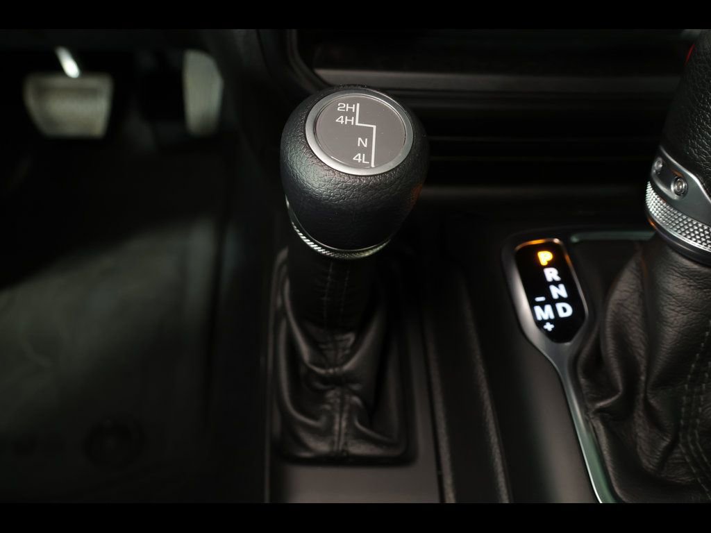 Used 2022 Jeep Wrangler Sport S image 10