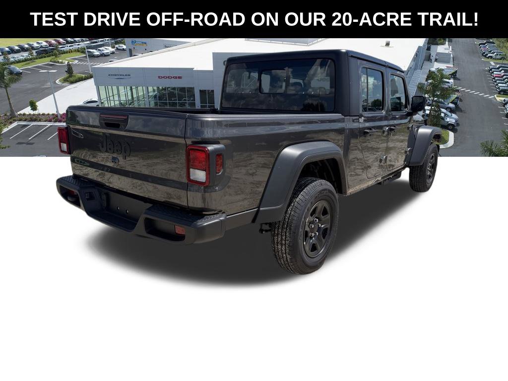 New 2026 Jeep Gladiator Sport AWD/4WD image 4