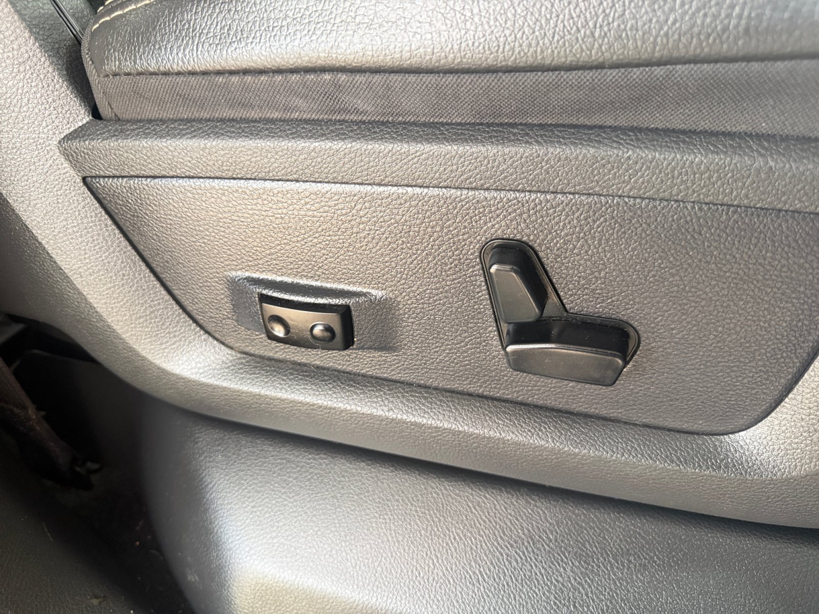 Used 2012 RAM 1500 Sport w/ Sport Premium Group AWD/4WD image 21
