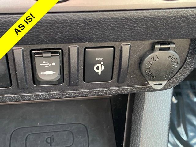 Used 2016 Toyota Tacoma Limited image 23