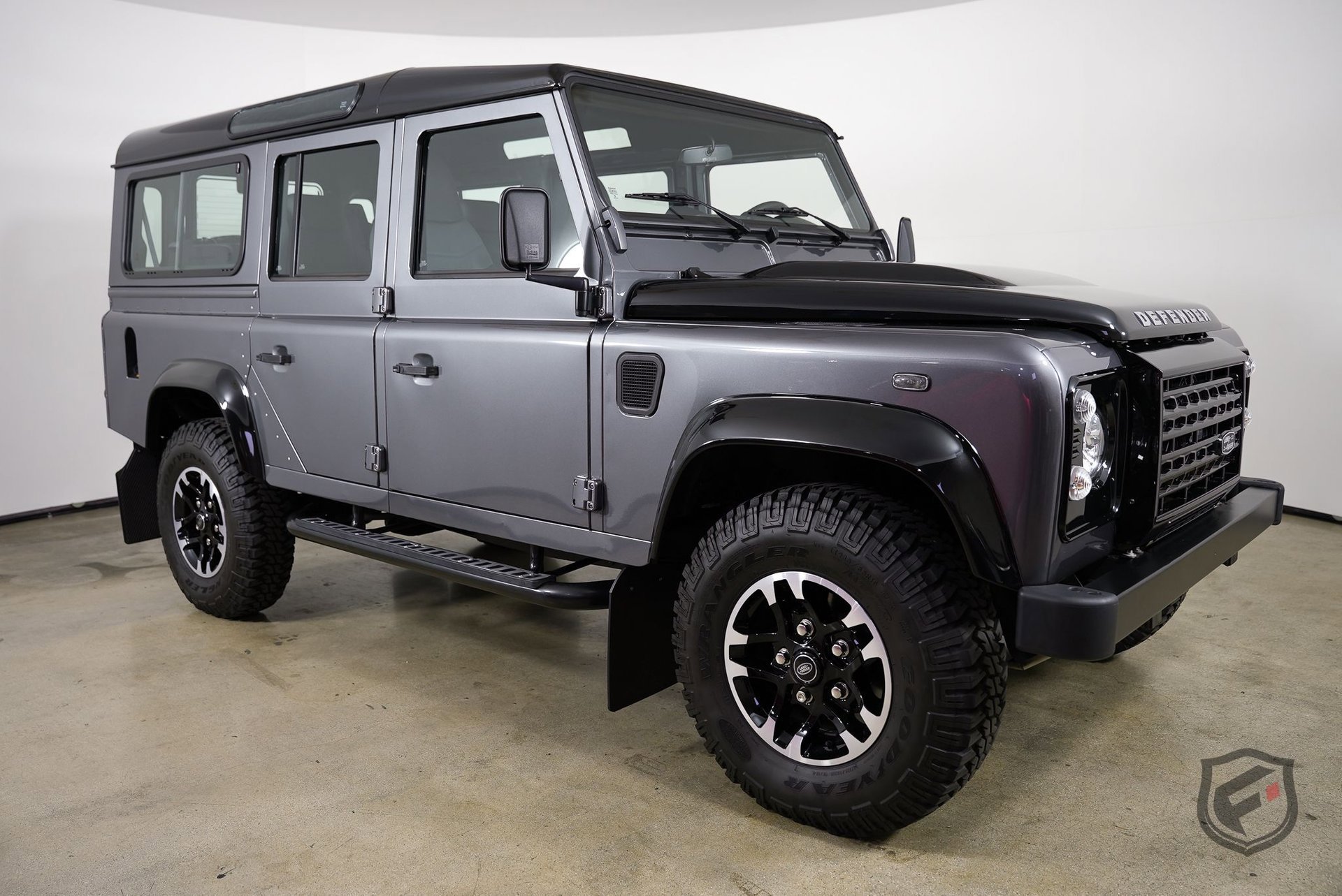 Used 1991 Land Rover Defender 110 image 1