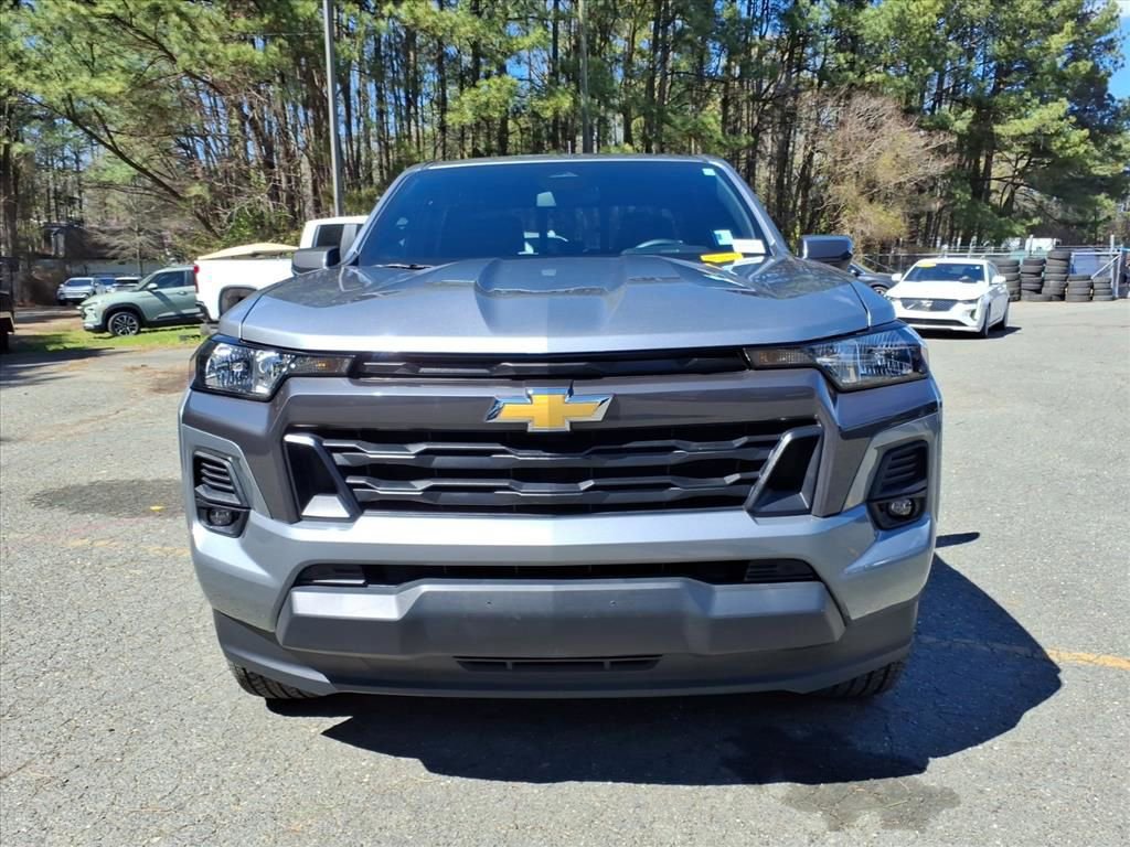 Used 2024 Chevrolet Colorado LT w/ LT Convenience Package image 28