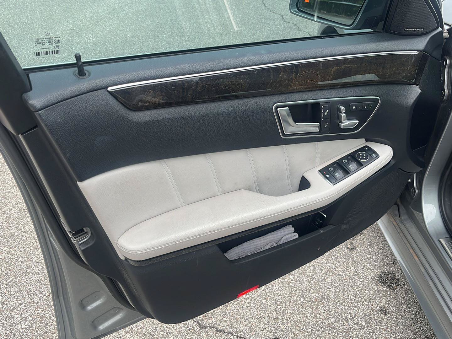 Used 2014 Mercedes-Benz E 250 BlueTEC Sedan image 7