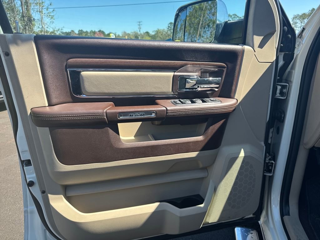 Used 2017 RAM 1500 Laramie w/ Convenience Group image 10