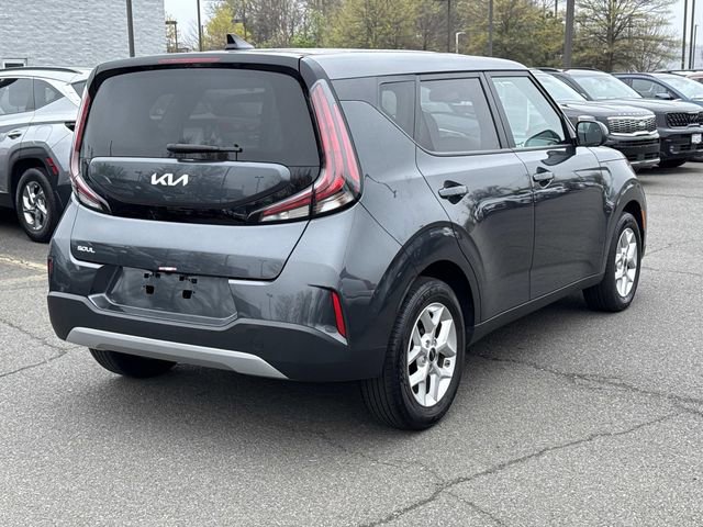 Used 2024 Kia Soul LX w/ Option Group 015 image 2