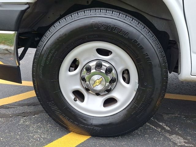 Certified 2024 Chevrolet Express 3500 LT w/ LT Preferred Equipment Group image 28