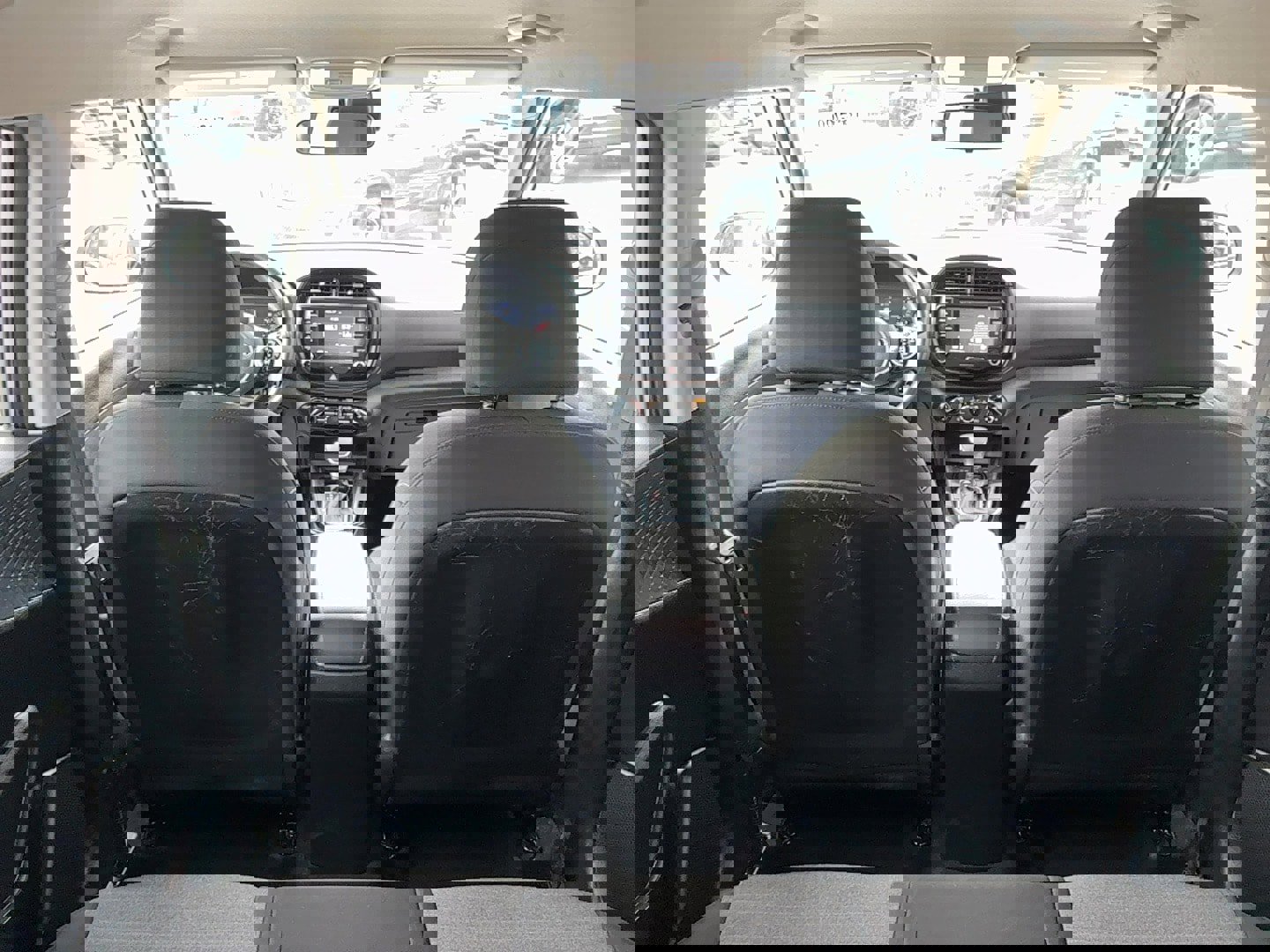 Used 2020 Kia Soul S image 9