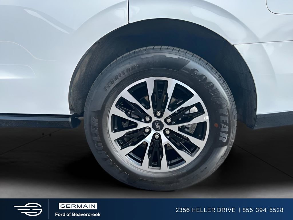 Certified 2025 Ford Expedition Platinum image 26