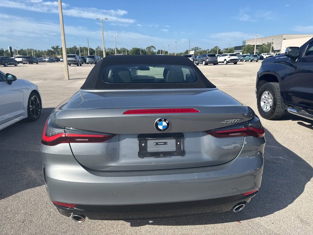 Used 2025 BMW 430i Convertible image 5