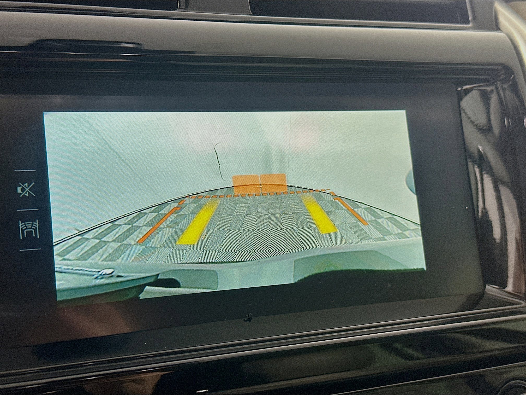 Used 2019 Land Rover Discovery HSE image 23