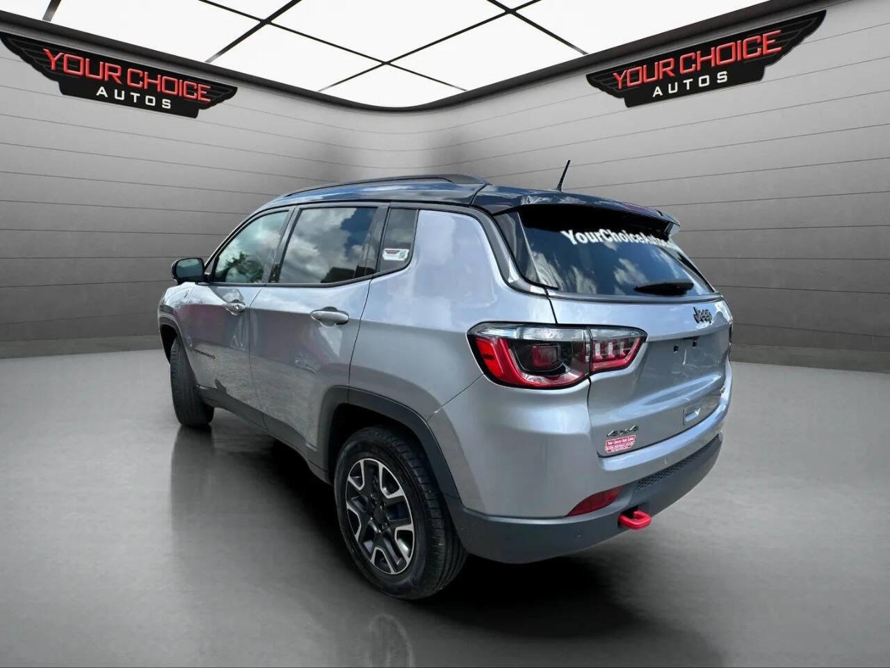 Used 2021 Jeep Compass Trailhawk image 3