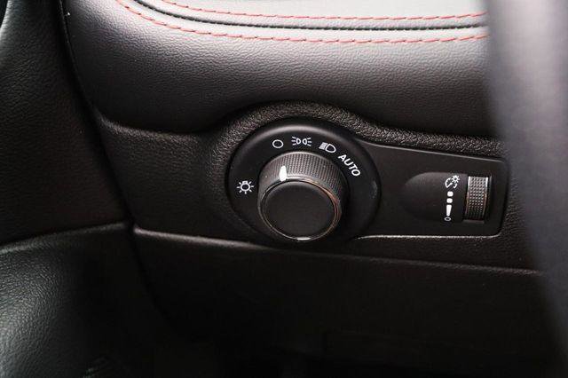 Used 2025 Dodge Durango GT image 21