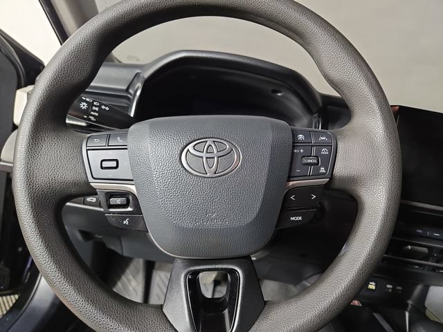 Used 2025 Toyota Camry LE FWD image 21