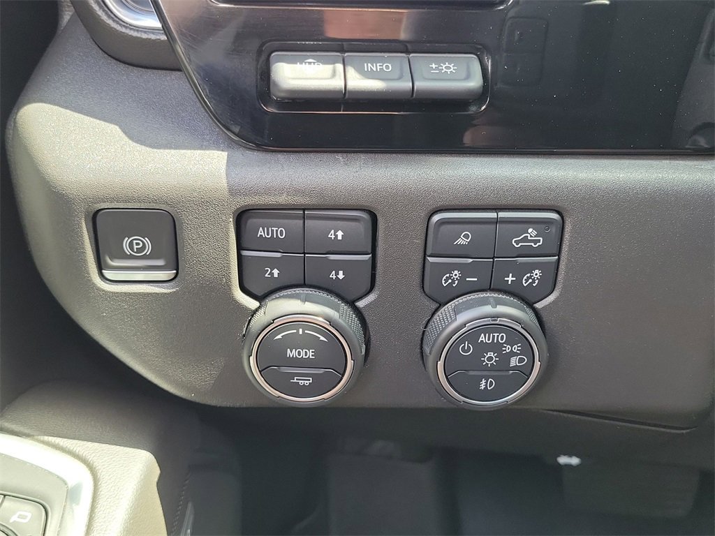 Certified 2022 Chevrolet Silverado 1500 LTZ w/ LTZ Premium Package image 23