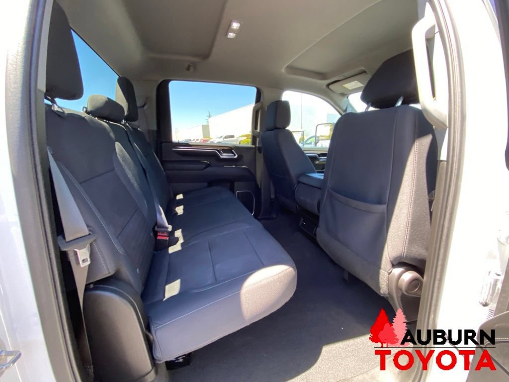 Used 2024 Chevrolet Silverado 2500 LT AWD/4WD image 18