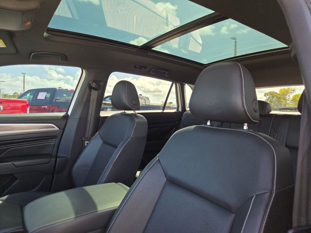 Used 2020 Volkswagen Atlas Cross Sport SEL FWD image 22