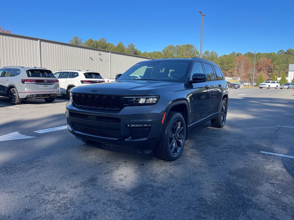 New 2025 Jeep Grand Cherokee L Limited w/ MOPAR Finishing Package image 2