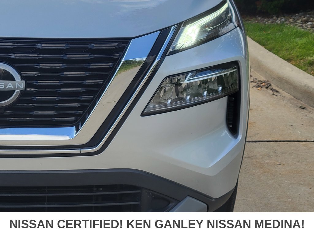 Certified 2023 Nissan Rogue SV w/ SV Premium B Package AWD/4WD image 10