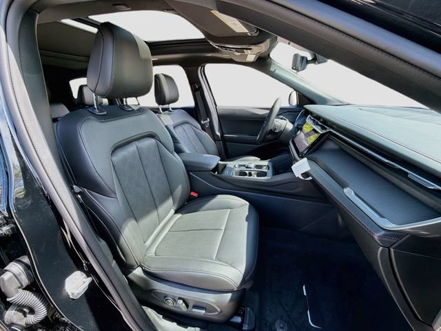 New 2026 Jeep Cherokee Overland w/ Advanced Pro Tech Group AWD/4WD image 31