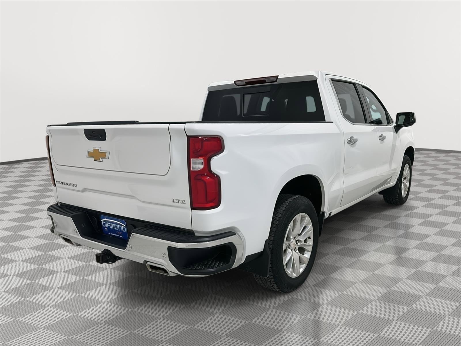 Used 2022 Chevrolet Silverado 1500 LTZ w/ LTZ Premium Package image 6