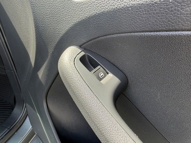 Used 2017 Volkswagen Jetta SE FWD image 31