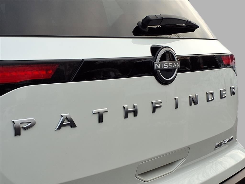 Certified 2024 Nissan Pathfinder SV image 20