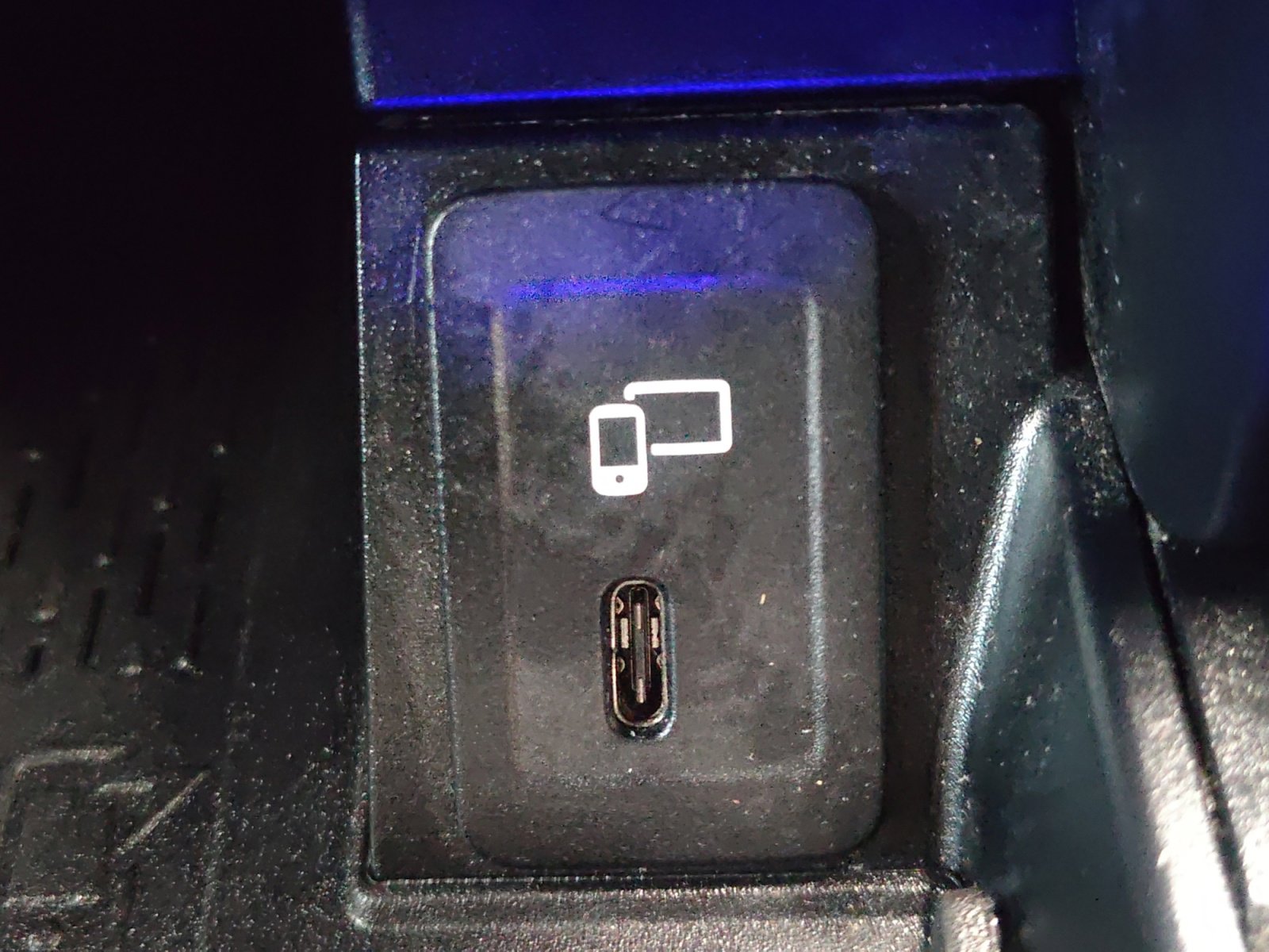 Used 2023 Mercedes-Benz GLC 43 AMG 4MATIC Coupe image 22