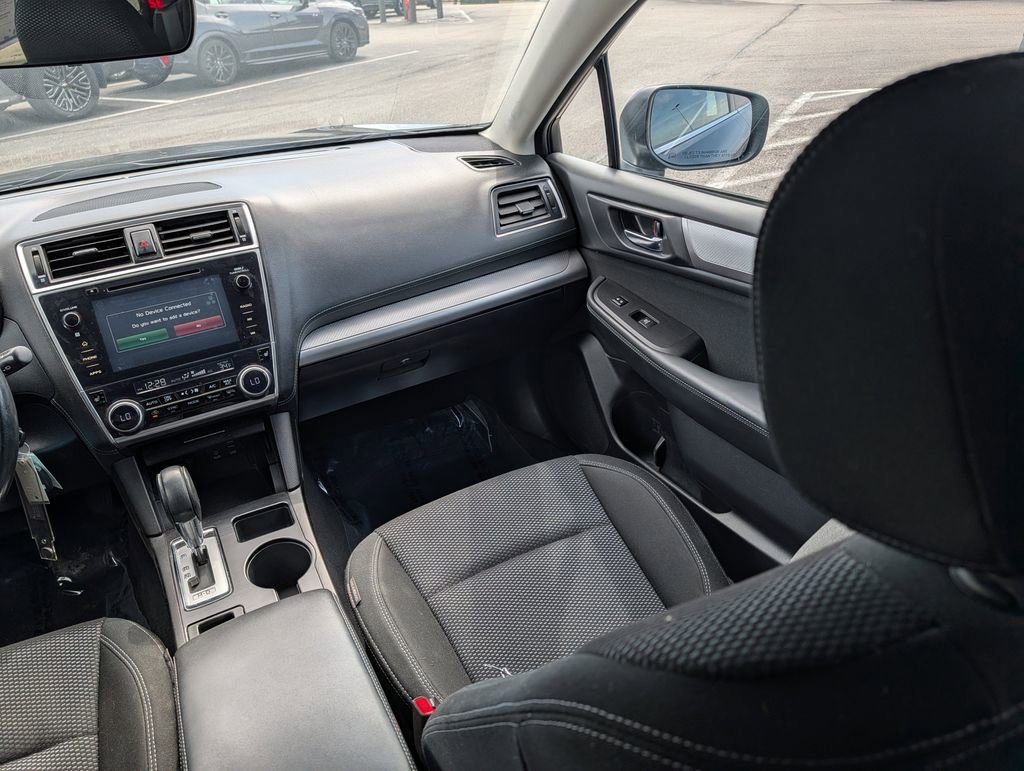 Used 2018 Subaru Outback 2.5i Premium image 11