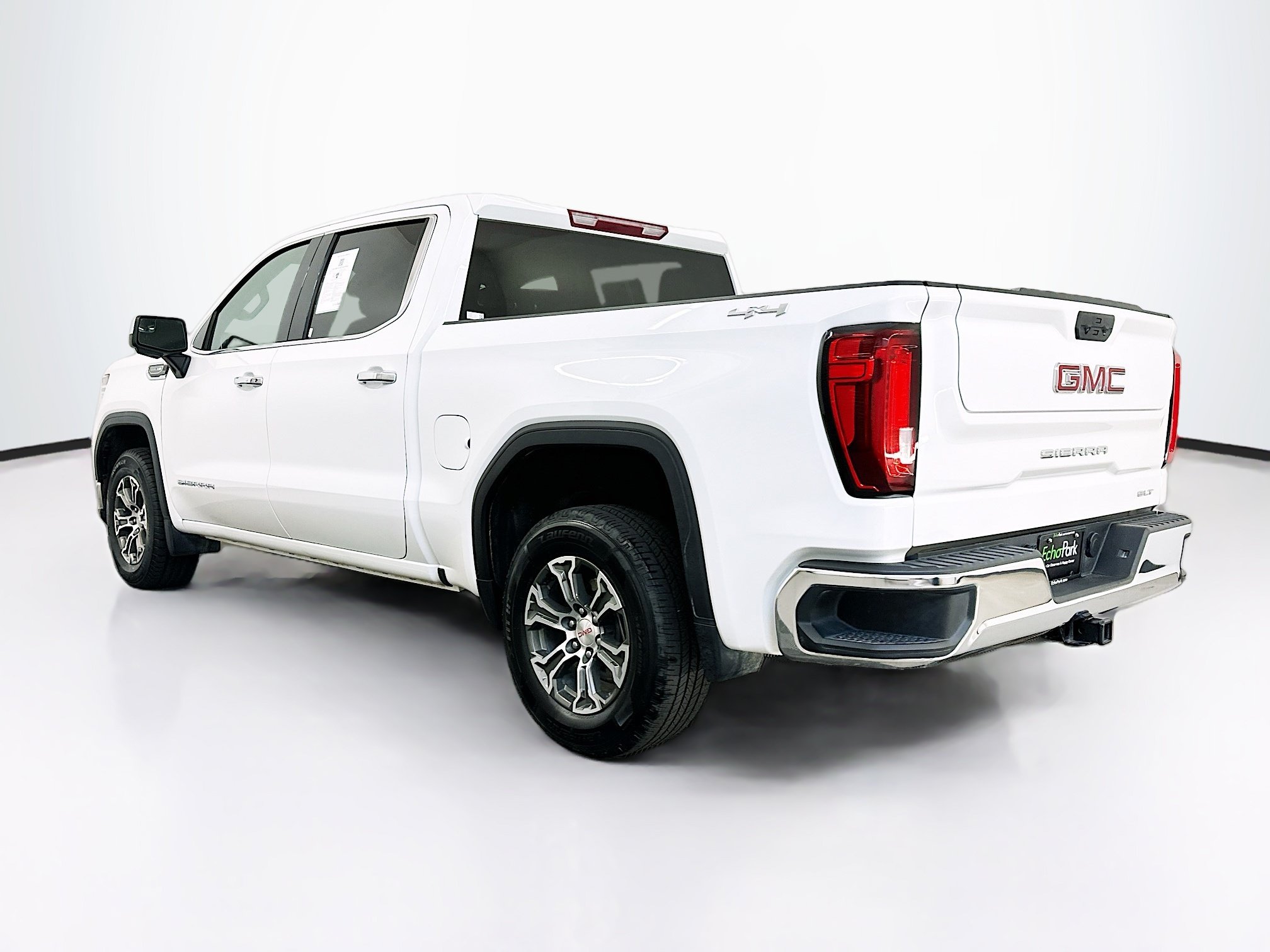 Used 2025 GMC Sierra 1500 SLT AWD/4WD image 5