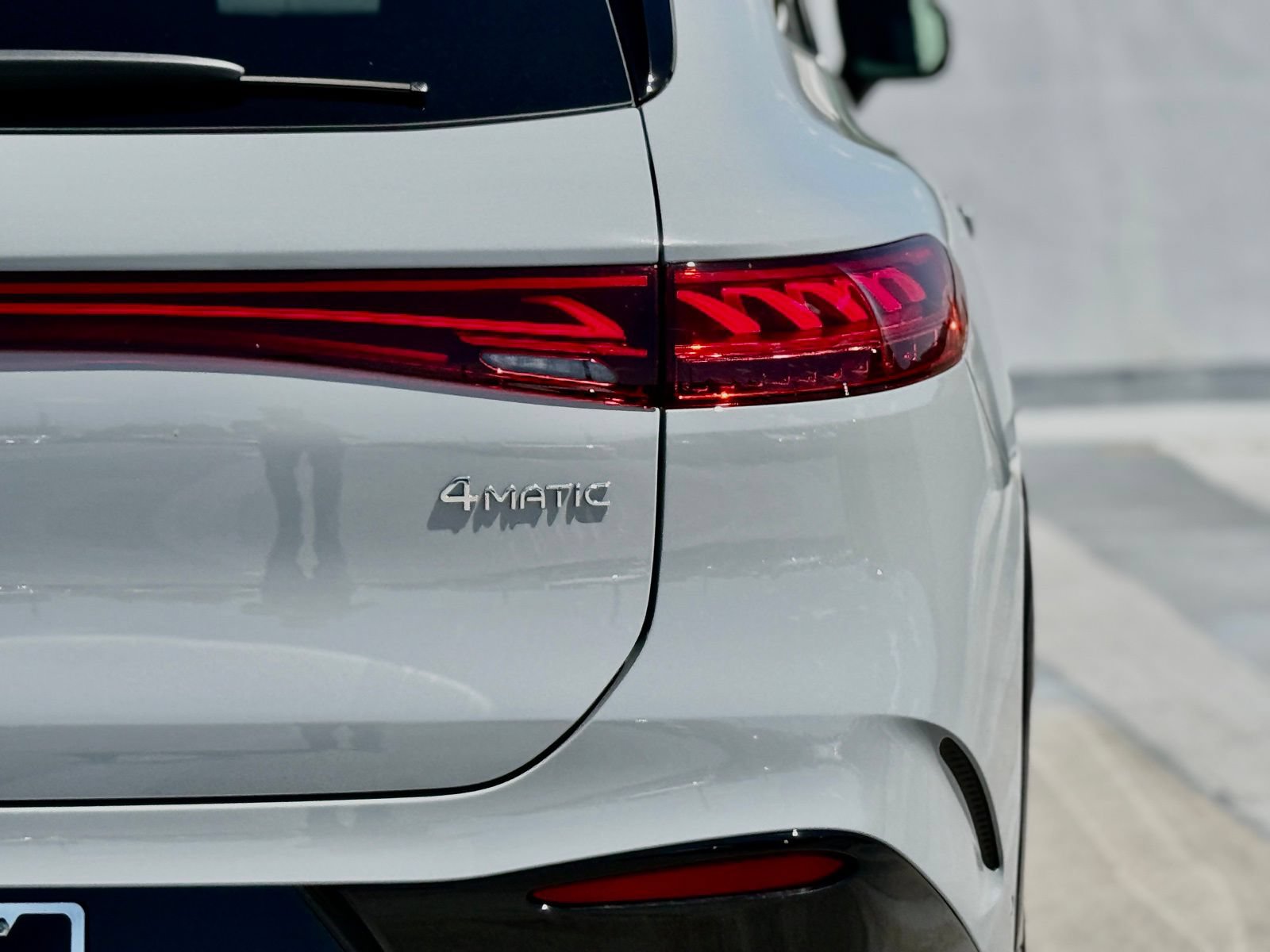 New 2026 Mercedes-Benz EQS 550 4MATIC SUV image 13