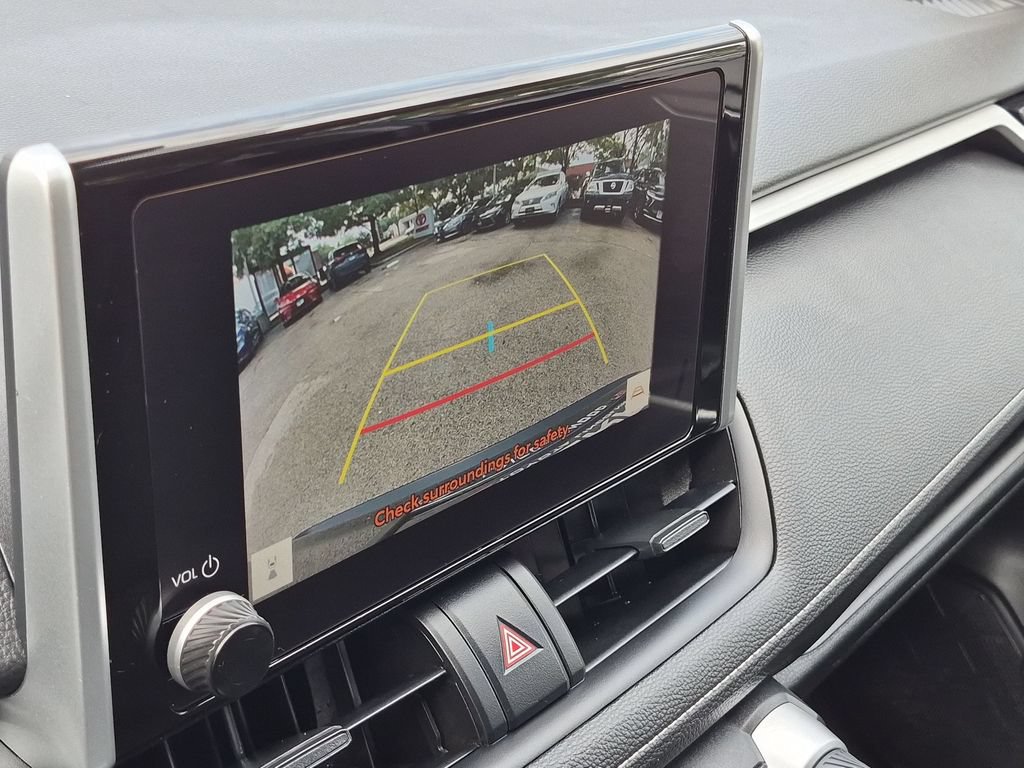 Used 2023 Toyota RAV4 XLE AWD/4WD image 6