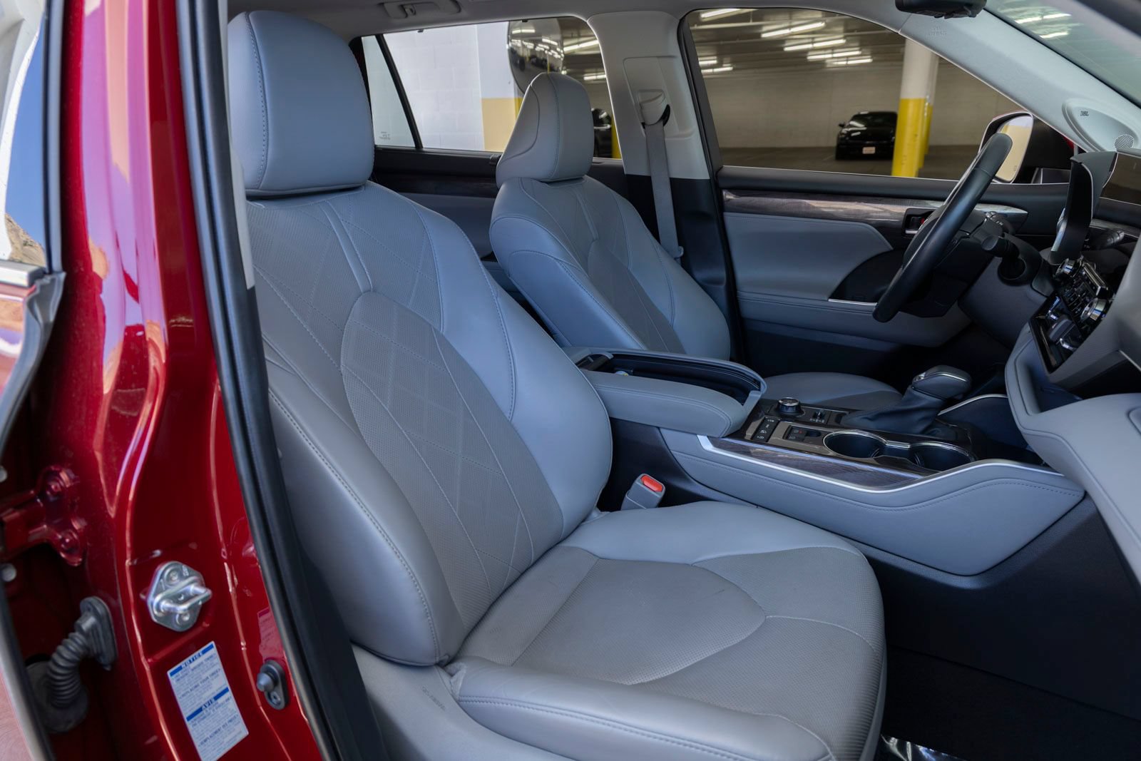Used 2020 Toyota Highlander Platinum AWD/4WD image 27