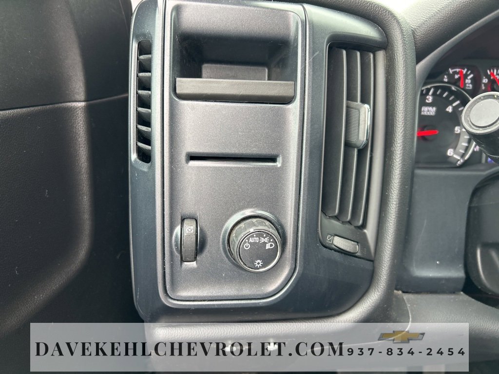 Used 2016 Chevrolet Silverado 1500 Custom w/ Custom Convenience Package image 11