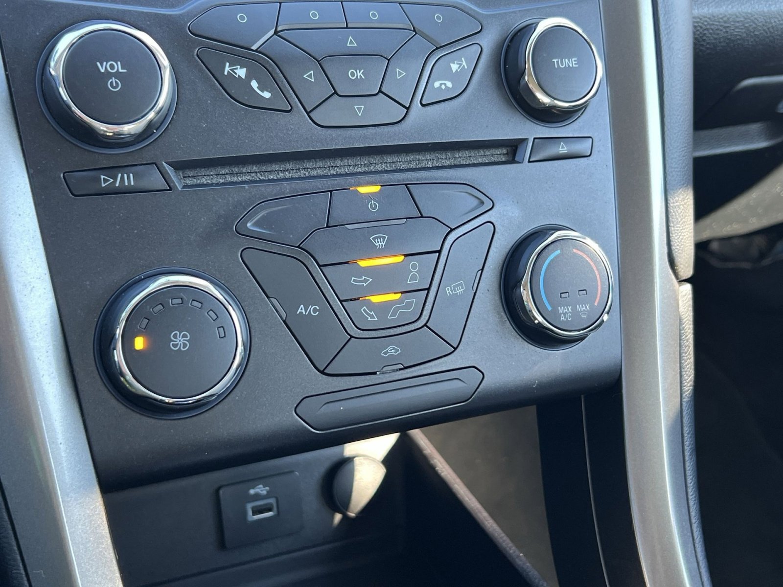 Used 2017 Ford Fusion S image 22