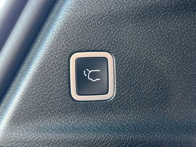 New 2026 Chrysler Pacifica Select image 36