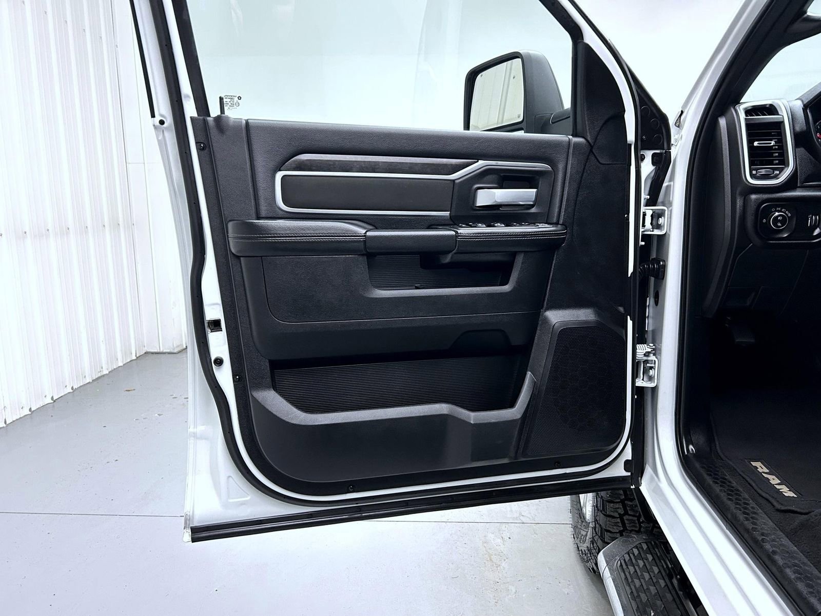 Used 2024 RAM 2500 Big Horn image 9