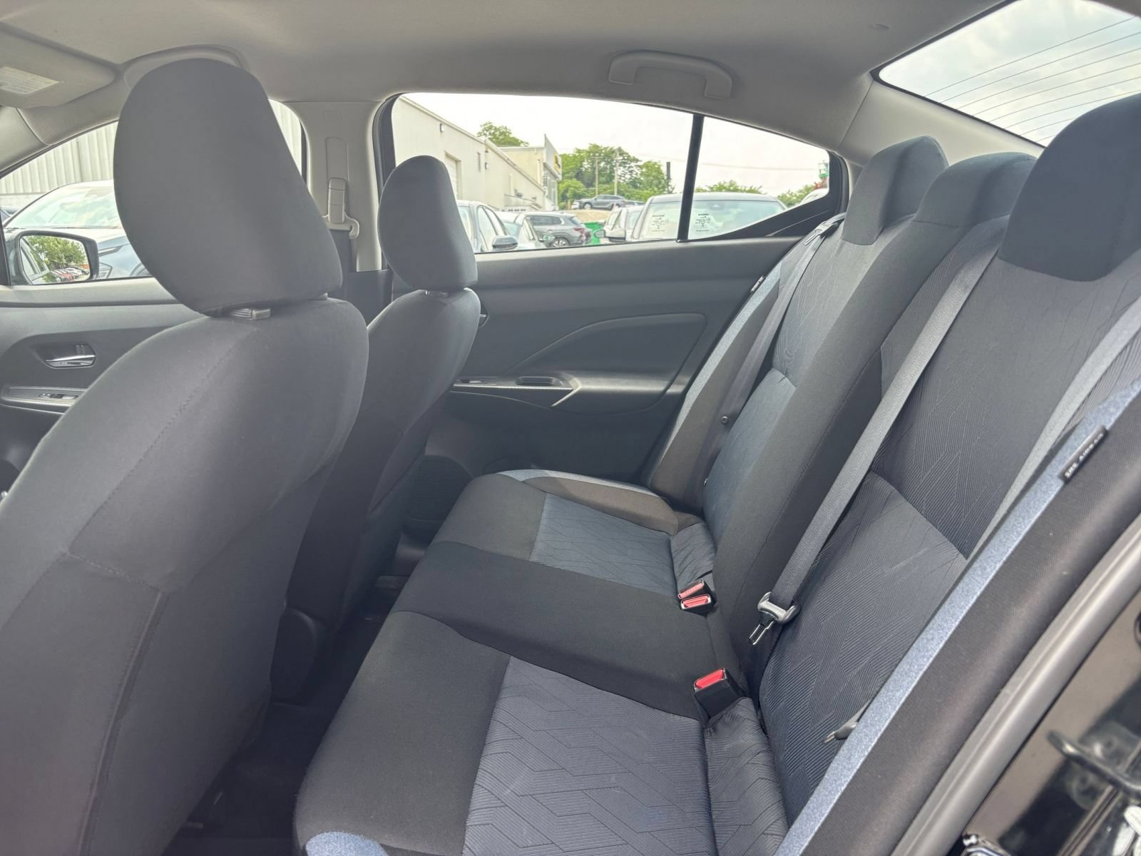Used 2025 Nissan Versa SV FWD image 19