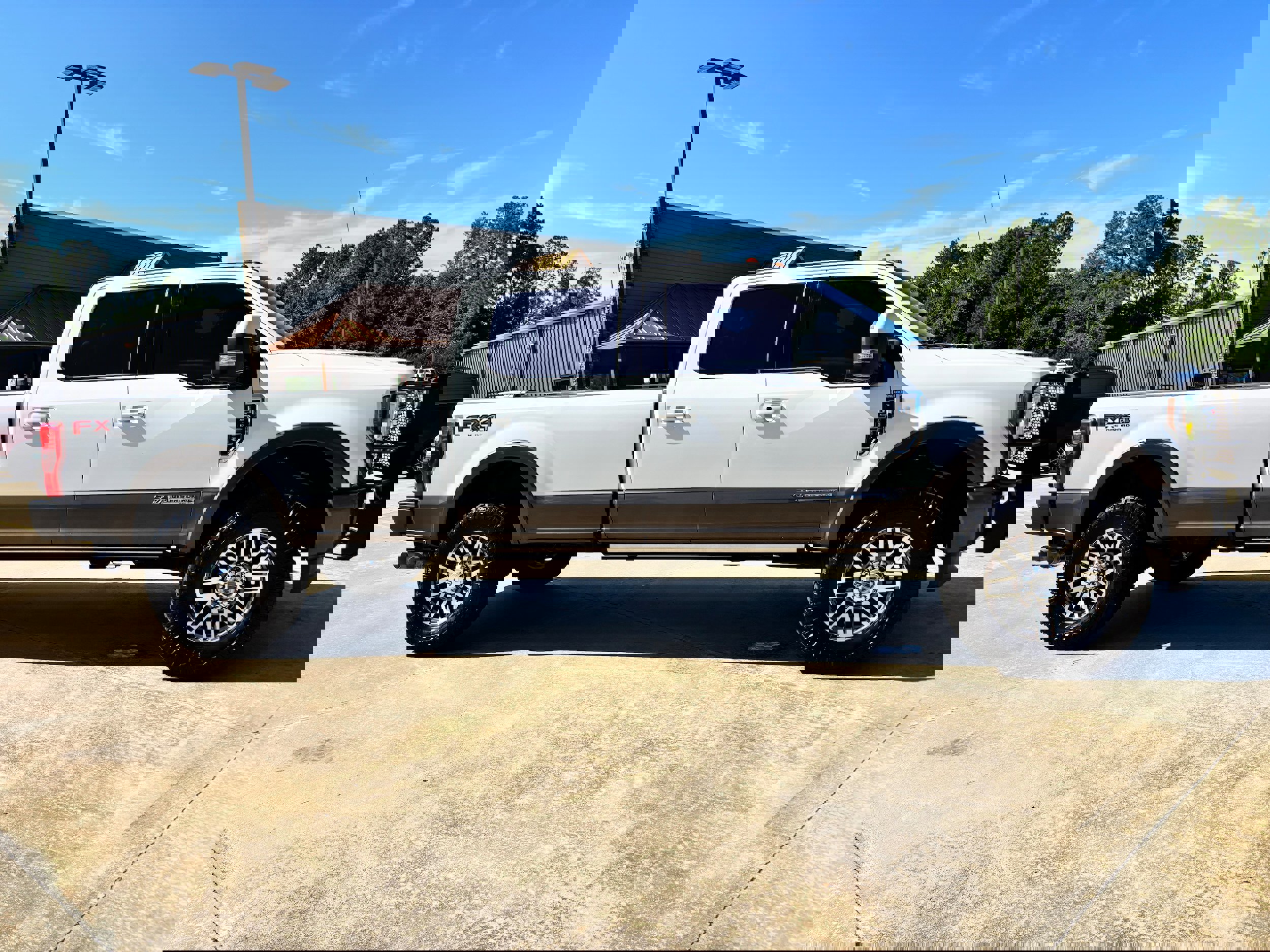 Used 2017 Ford F350 King Ranch w/ King Ranch Ultimate Package image 4