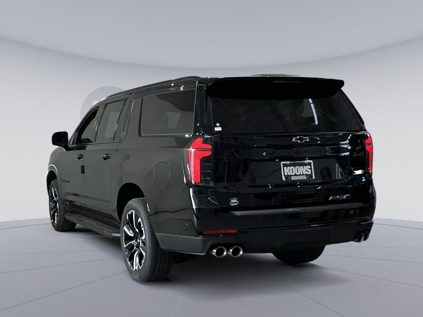 New 2026 Chevrolet Suburban RST w/ Comfort Package AWD/4WD image 14